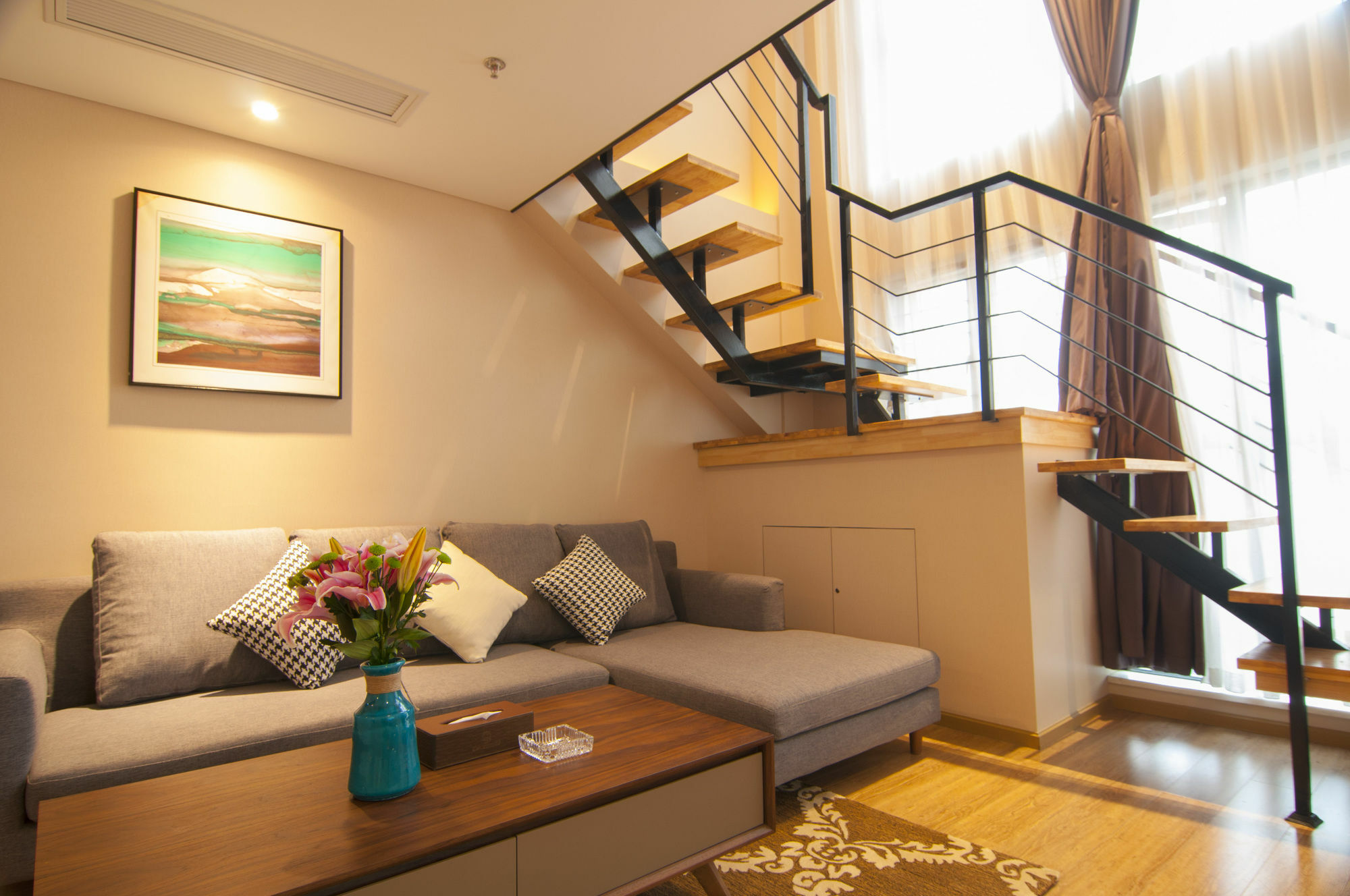 Home Plus Suite Hotel And Apartment Wuhan Exterior foto